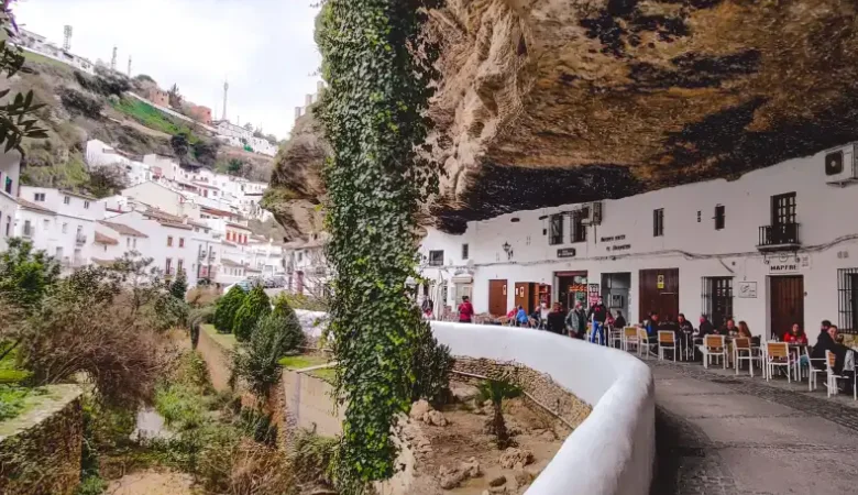 Setenil de las Bodegas Gezilecek Yerler ve Gezi Notları